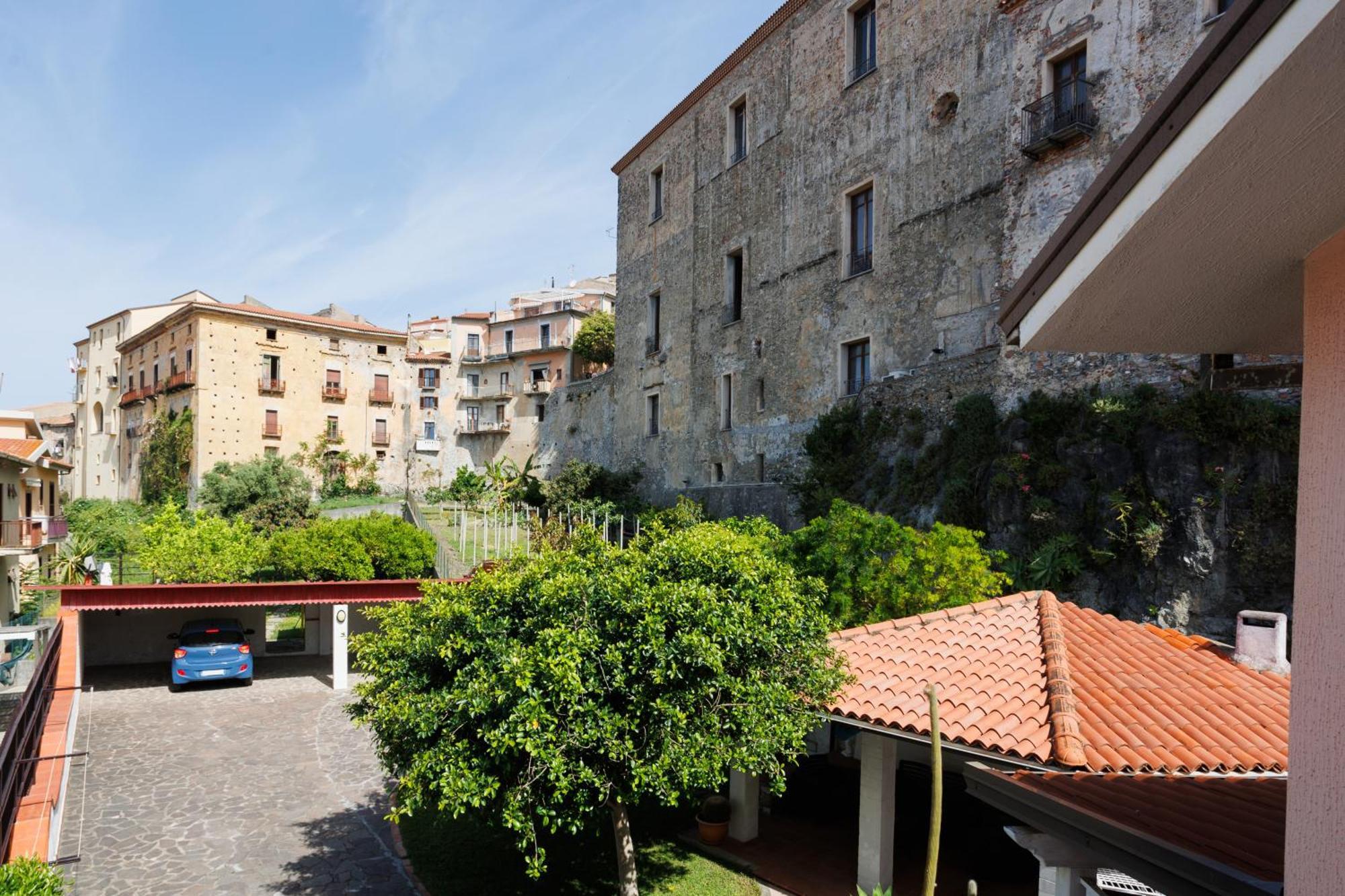 The Lemon Tree House Scalea Exterior foto