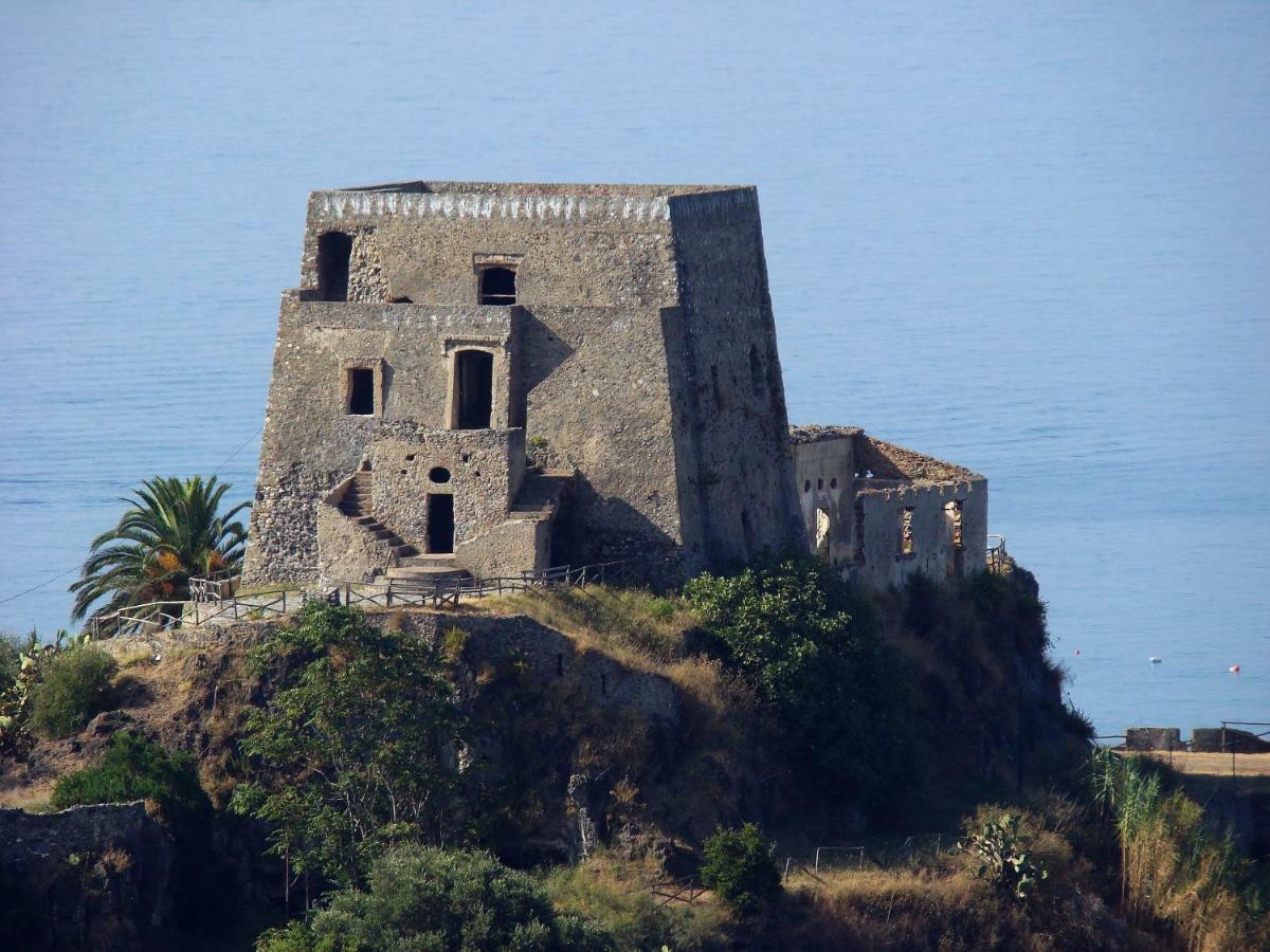 The Lemon Tree House Scalea Exterior foto